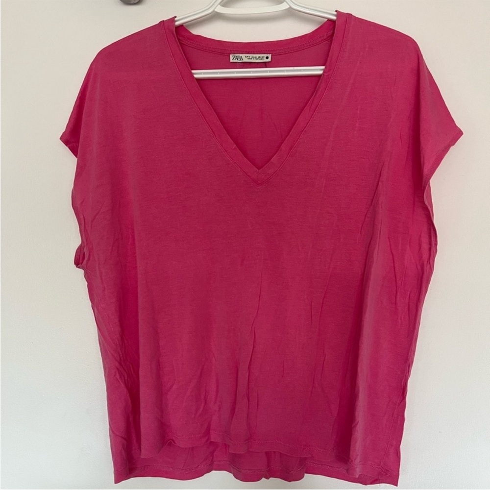 Zara Women's Pink V-Neck T-Shirt